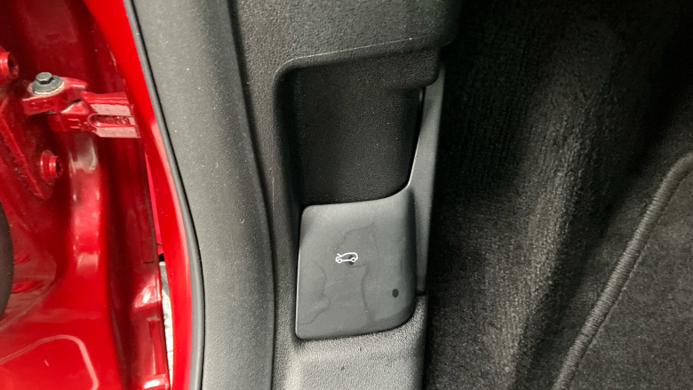 Jaguar E-Pace 2.0 D165 R-Dynamic Black 5dr Auto Diesel Estate